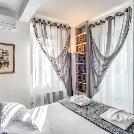 Navona, 3 Bedrooms, Unique And Spectacular View Apartment *