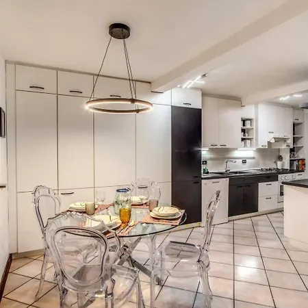 Navona, 3 Bedrooms, Unique And Spectacular View Rome