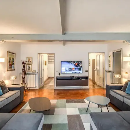 Navona, 3 Bedrooms, Unique And Spectacular View Rome